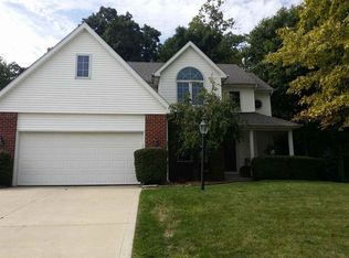 1822 Broken Oak Rd, Fort Wayne, IN 46818