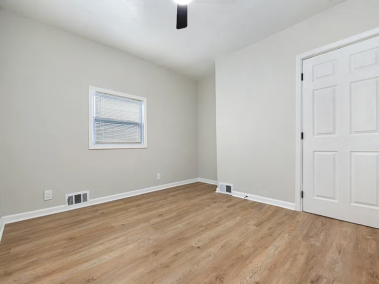 440 Ruxton St — Photo 14