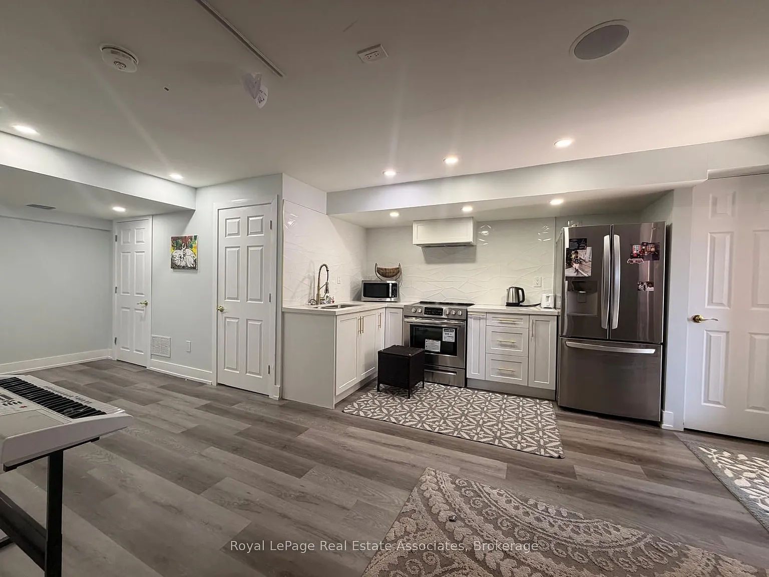 2 bed, $1,649 — Photo 2