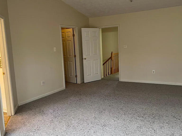 8900 Papillon Dr — Photo 15