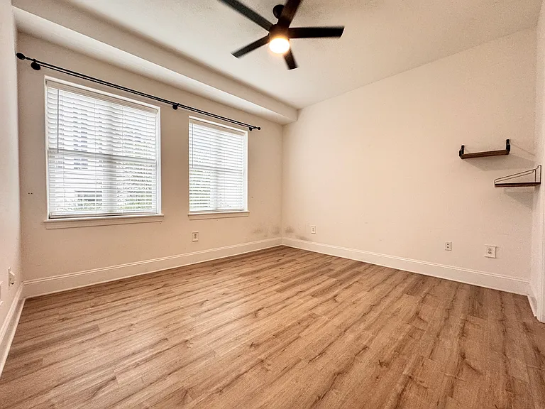 4620 Piedmont Row Dr #304 — Photo 7