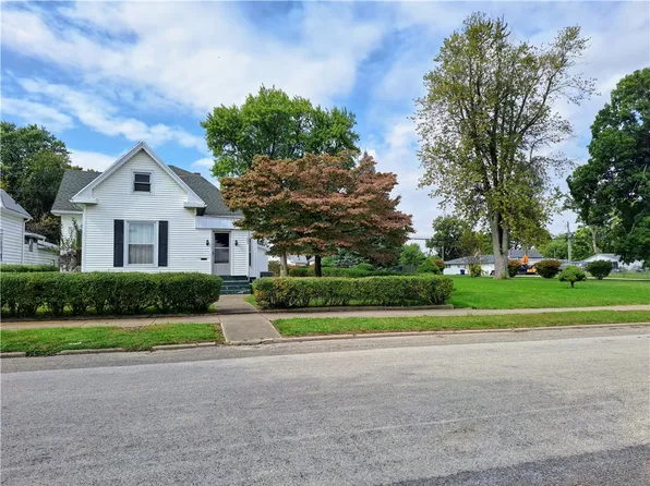 1305 S Central Ave, Paris, IL 61944