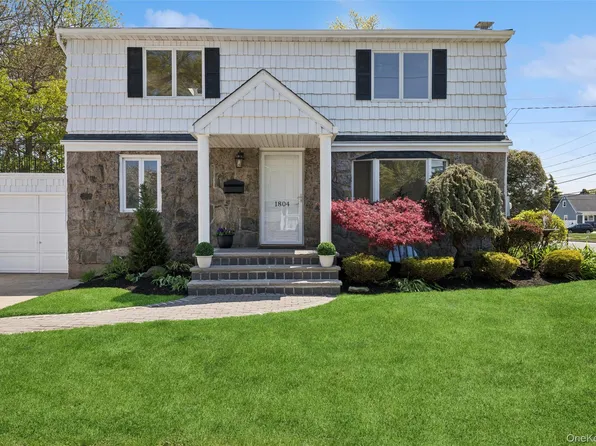 1804 Maurice Avenue, East Meadow, NY 11554