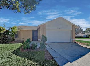 2001 Helm Ln, Valrico, FL 33594