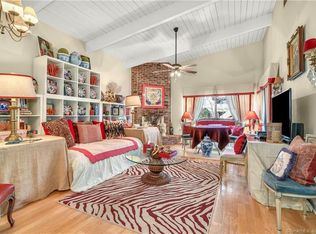 23 Ledgebrook Dr, Norwalk, CT 06854