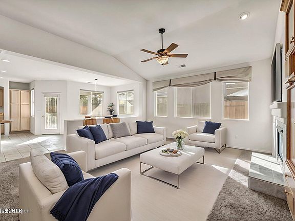 5th image of 1472 Gaucho Ln