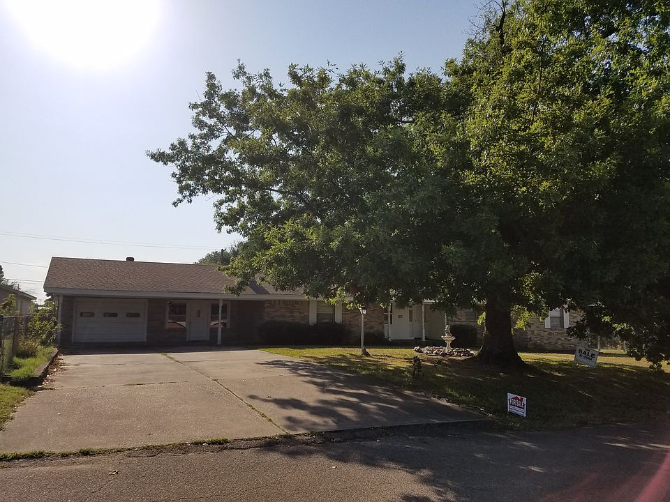 1st image of 605 S McClure St