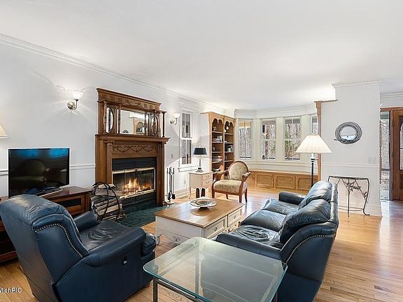 4th image of 66543 26th St