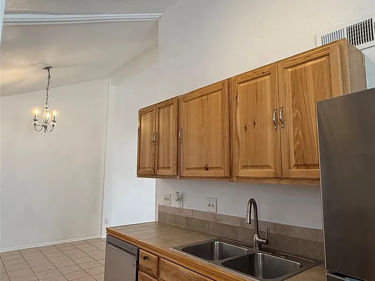 12707 Marble Dr — Photo 11