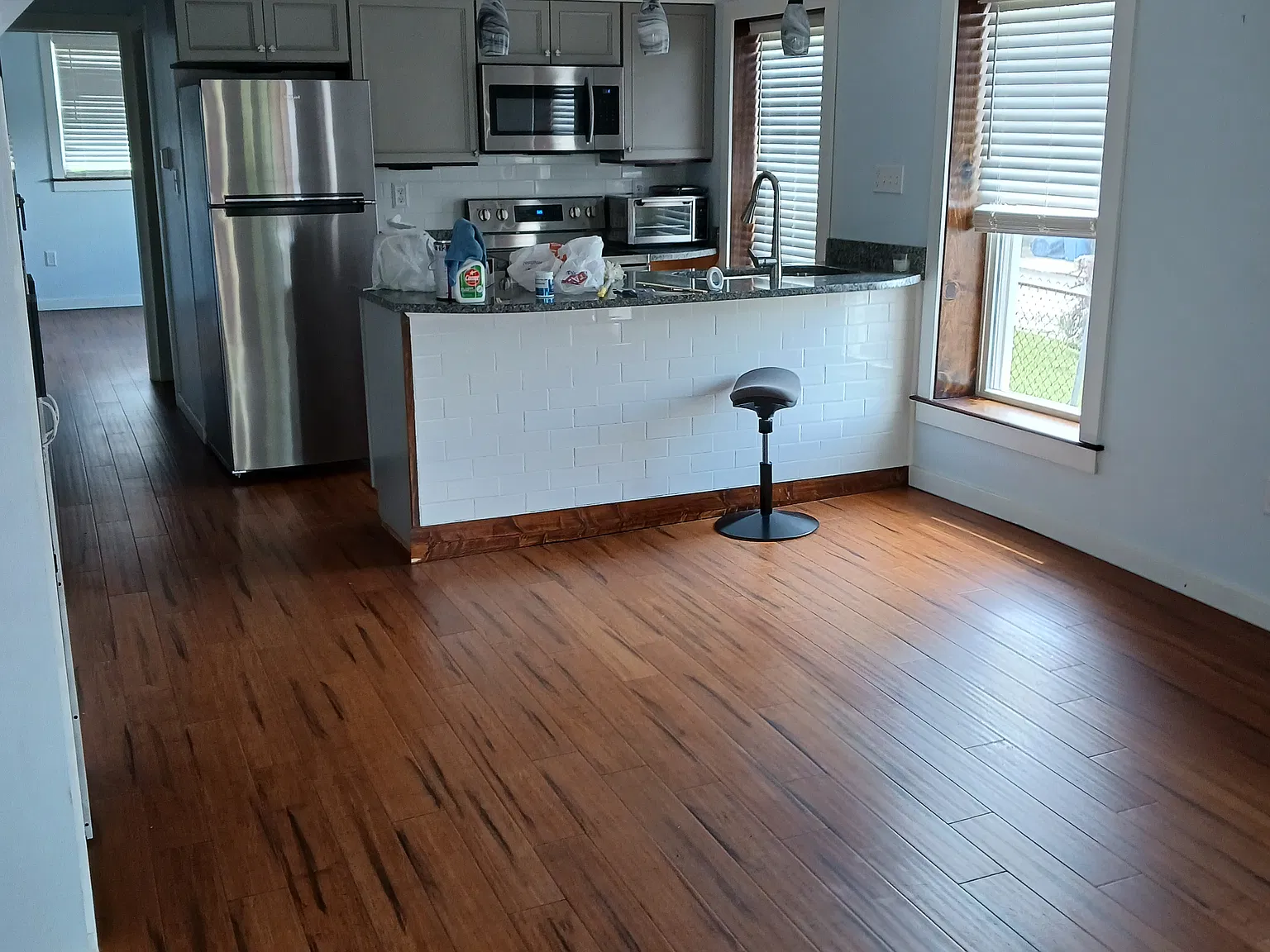 2 bed, 995 sqft, $1,950 — Photo 4