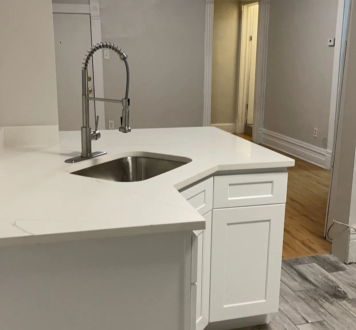 2 bed, 800 sqft, $1,250 — Photo 2