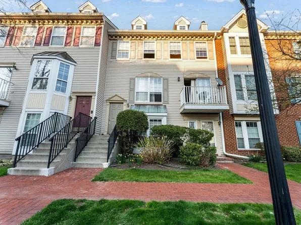 15 Cedar Street image 1 of 24
