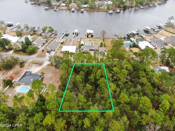 5 Bay Grove Rd, Freeport, FL 32439