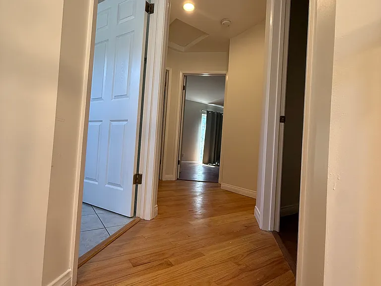 2446 S Centinela Ave — Photo 31