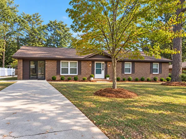 861 Trailmore Cir, Sumter, SC 29154