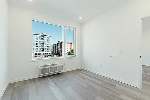 130 Monitor Street — Photo 15