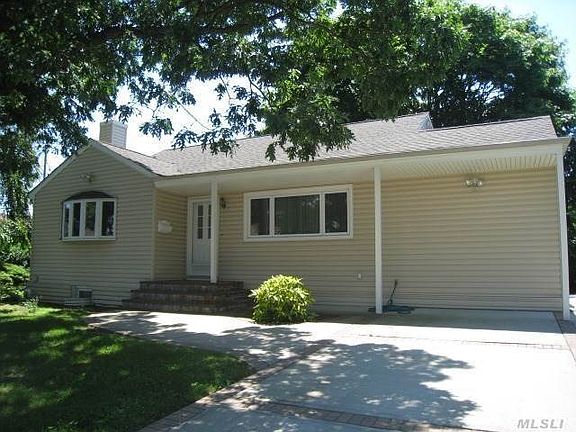 4th image of 8 Oakland Ave