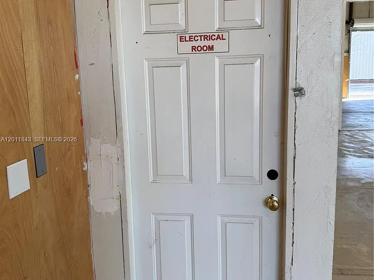 428 N Curry St — Photo 65
