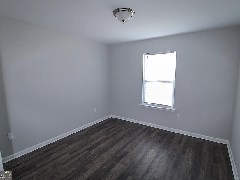 124 Callaway Cres — Photo 10