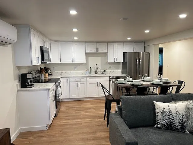 10411 17th Ave NE #B — Photo 8