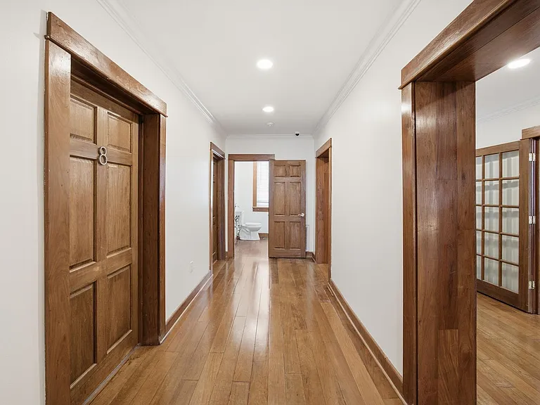 823 McCallie Ave #8 — Photo 2