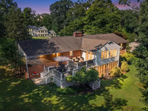 910 Huntsman Rd, Baltimore, MD 21286