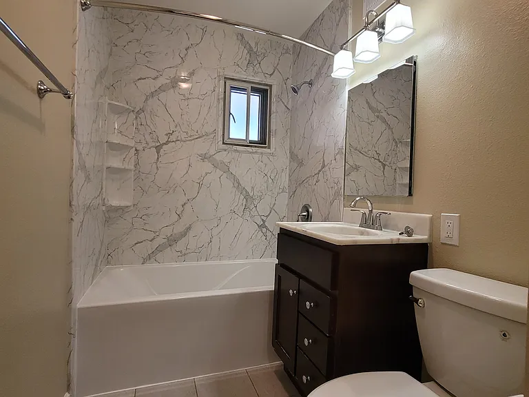 948 Leith Ave — Photo 17