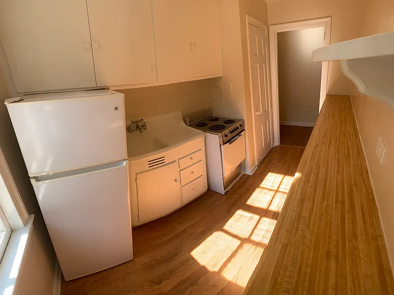 2828 Thornhill Rd #302B — Photo 32