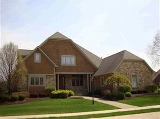 2393 S Chapparal S #15, Westlake, OH 44145