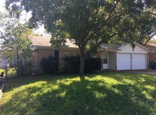516 Neptune Dr, Denton, TX 76209