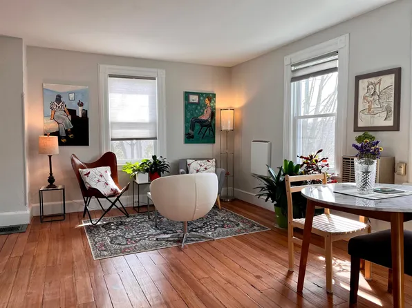 (undisclosed Address), Darien, CT 06820