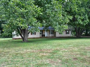 106 Wagon Wheel Dr, Simpsonville, SC 29681