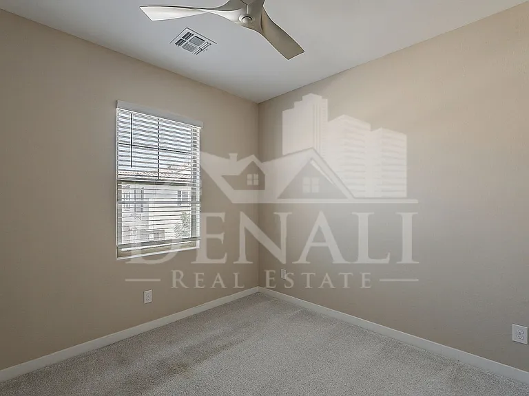 4704 S Glacier — Photo 21