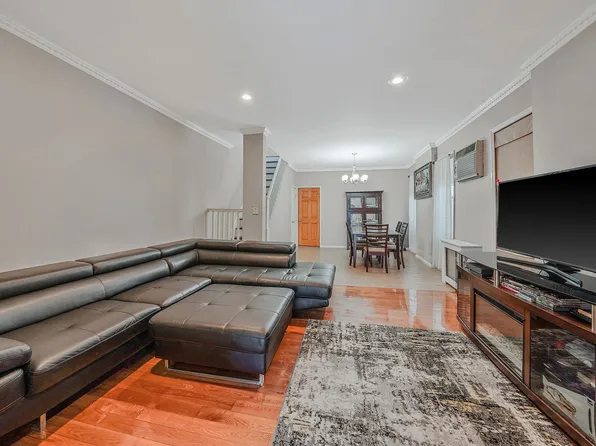 70-27 69th Street image 7 of 31