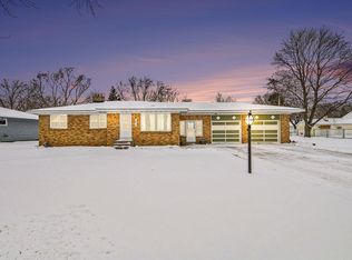 671 E 13th St, Holland, MI 49423