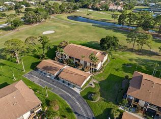 5753 Avista Dr, Sarasota, FL 34243