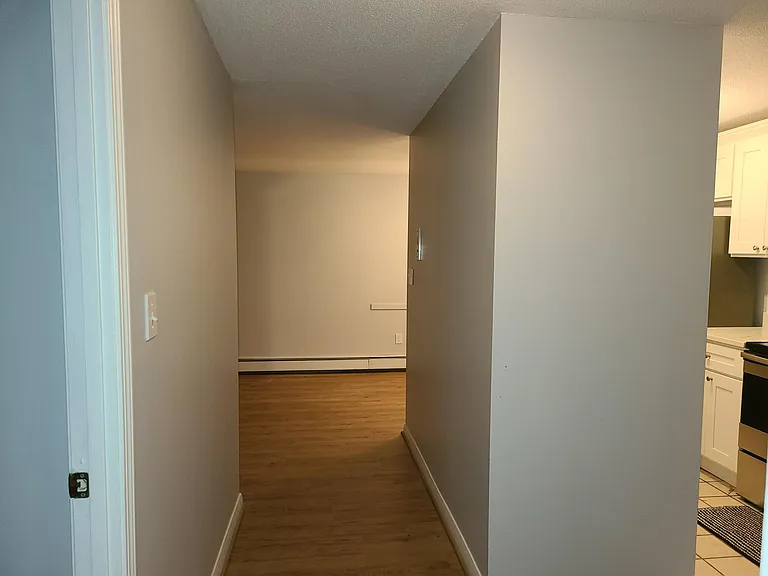 426 Pleasant St #1 — Photo 7