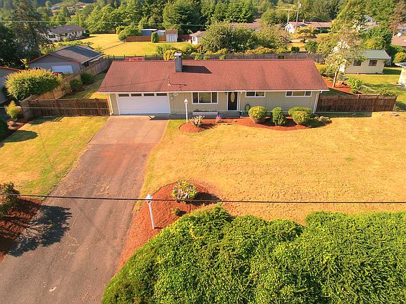 2nd image of 1910 Owen Dr