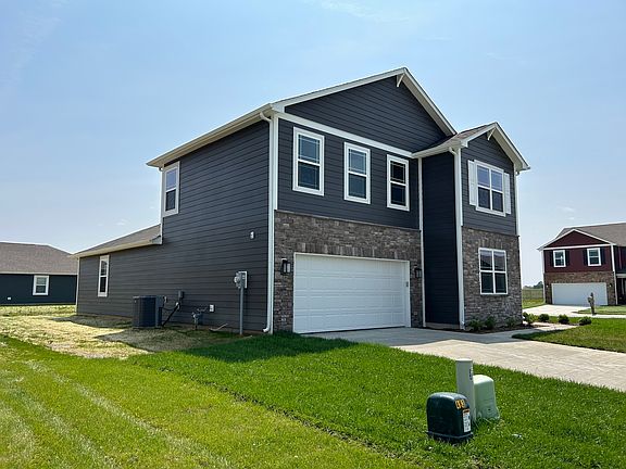 2nd image of 5139 Woodhurst Ln