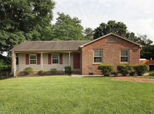 3003 Regents Park Ln, Greensboro, NC 27455