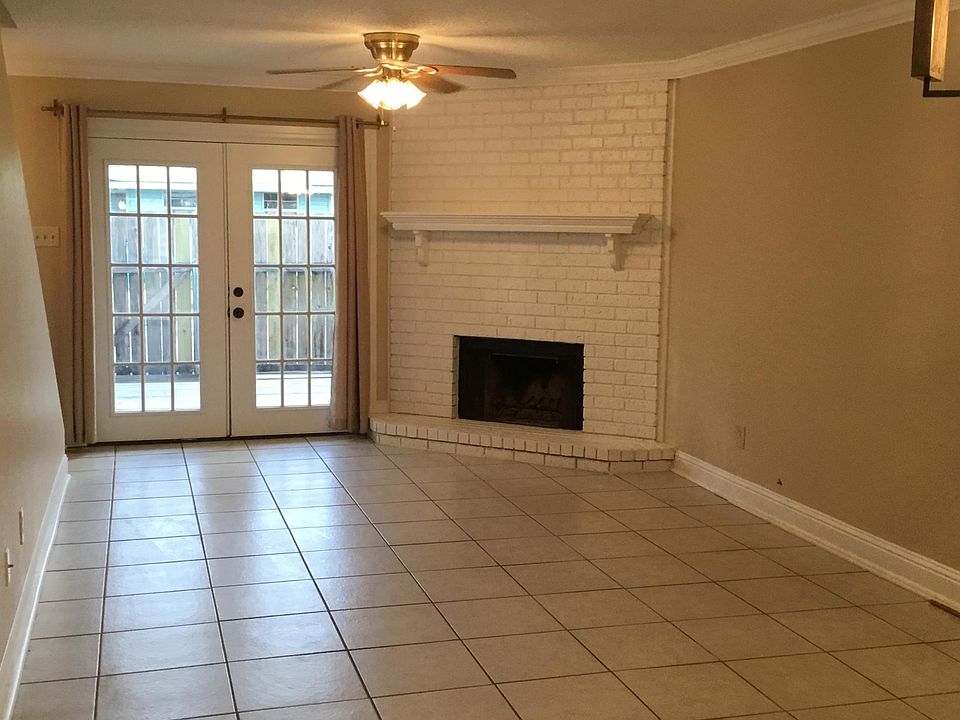 1st image of 107 Ormond Village Dr