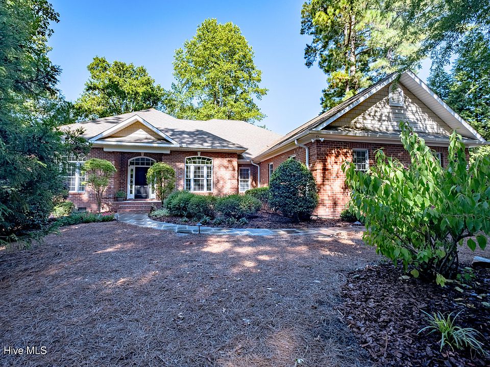 1st image of 80 Lakewood Drive