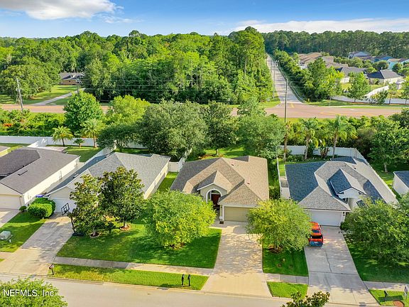 3rd image of 884 OAK ARBOR Circle