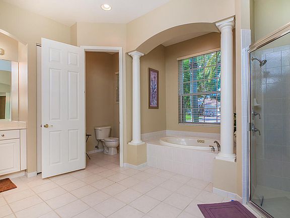 4th image of 2329 SW Golden Bear Way