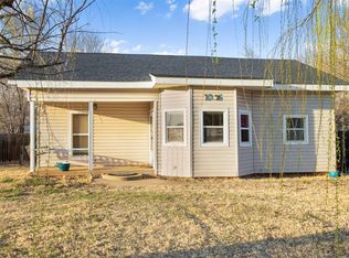 1305 W 6th St, Elk City, OK 73644