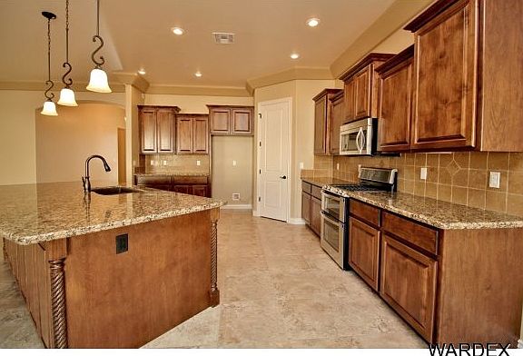 4th image of 1082 Dafne Ln