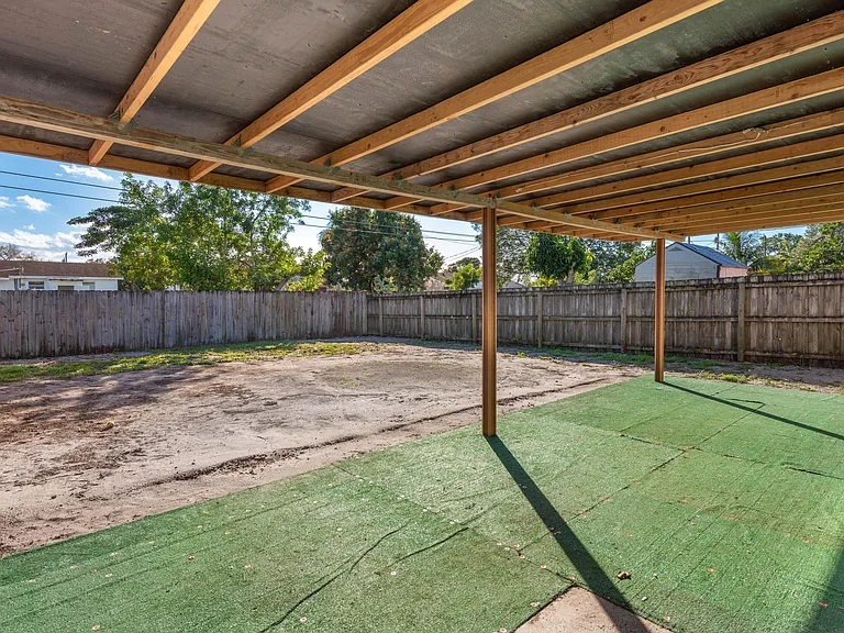 220 Perry Ave #B — Photo 12