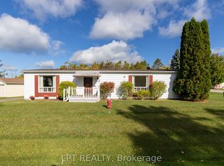 11 Geneva Ct, Georgina, ON L0E 1R0