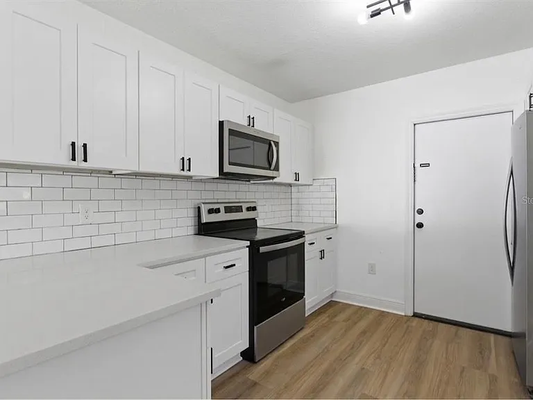 7005 N Duncan Ave #A — Photo 4