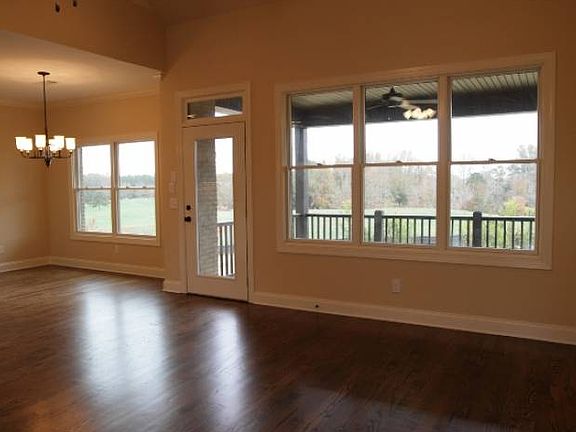 Living Rm with Windows